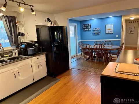 1033 Westmont Cir, Springfield, OH 45503 photo 8