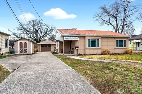 506 Aberdeen Dr, Middletown, OH 45042