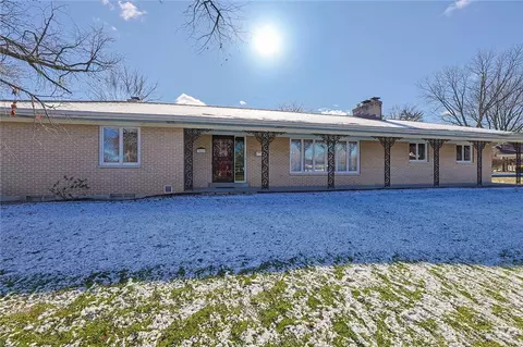 3464 Westbury Rd, Dayton, OH 45409 photo 3