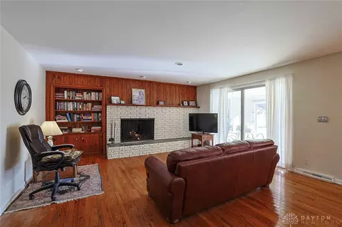 3464 Westbury Rd, Dayton, OH 45409 photo 9