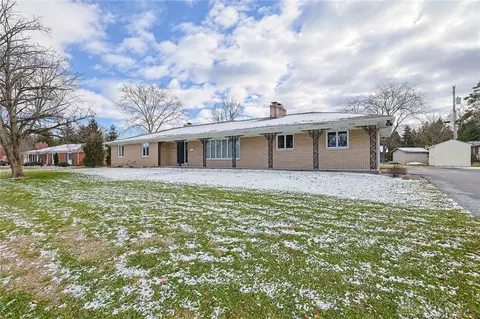 3464 Westbury Rd, Dayton, OH 45409 photo 2