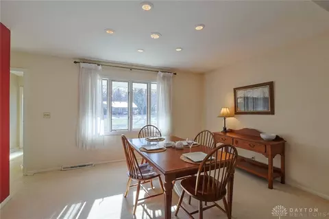 3464 Westbury Rd, Dayton, OH 45409 photo 13