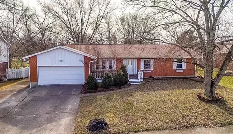 4510 Stratford Dr, Middletown, OH 45042
