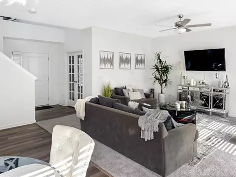 Living - 103 Summitt Dr, Union, OH 45322 photo 1 of 4