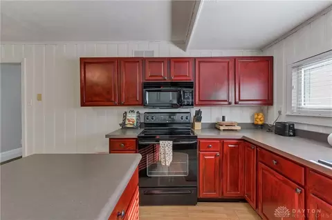 Kitchen - 314 E Main St, Mason, OH 45040 photo 4 of 5