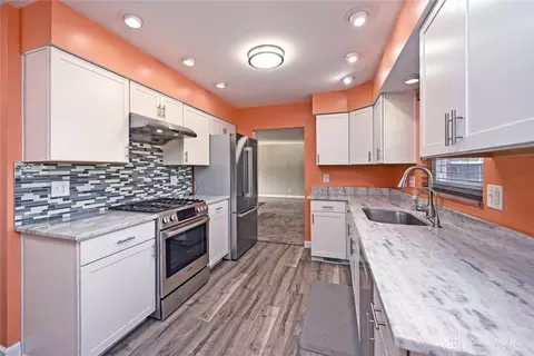 Kitchen - 411 Judith Dr, Kettering, OH 45429 photo 3 of 5