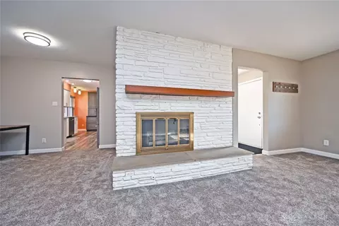 Living - 411 Judith Dr, Kettering, OH 45429 photo 3 of 9