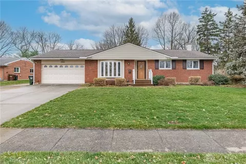 2900 Swigert Rd, Kettering, OH 45440