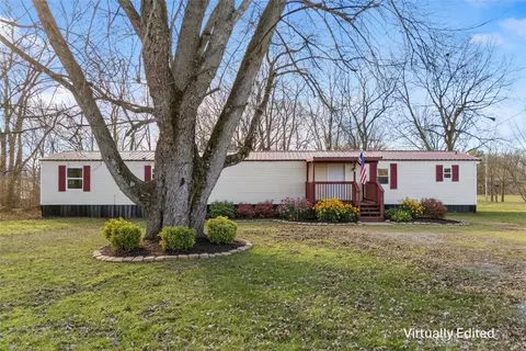 7037 Dawson Rd, Lynchburg, OH 45142