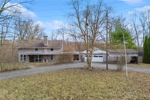 6334 Bevis Ln, Franklin, OH 45005