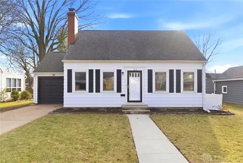 102 Schneider Dr, Fairborn, OH 45324