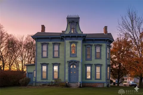 205 Oxford Rd, Franklin, OH 45005