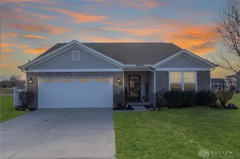 1095 Marty Lee Ln, Franklin, OH 45005