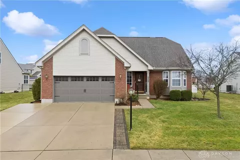 2346 Gardner Dr, Fairborn, OH 45324