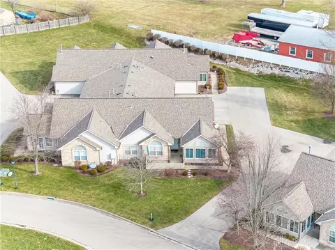 View/Area - 2133 Willow Run Cir, Enon, OH 45323 photo 9 of 11