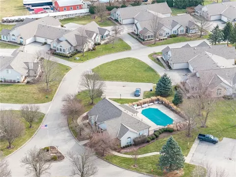 View/Area - 2133 Willow Run Cir, Enon, OH 45323 photo 8 of 11