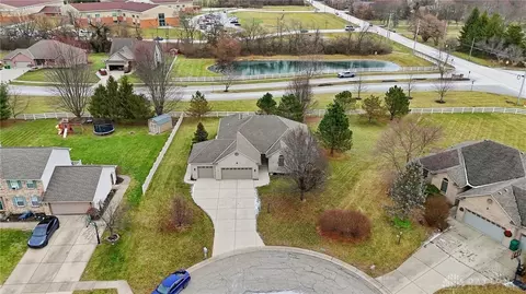 View/Area - 9048 Bedford Ct, Centerville, OH 45458 photo 2 of 4