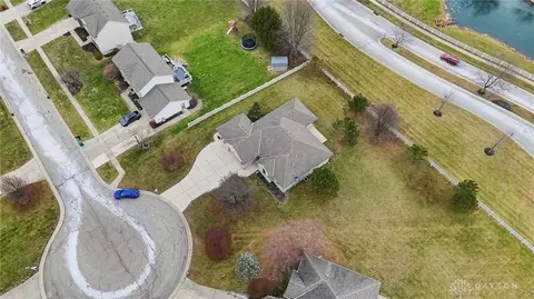 View/Area - 9048 Bedford Ct, Centerville, OH 45458 photo 3 of 4