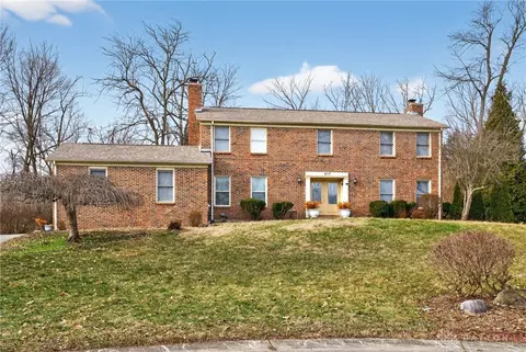 277 Shadywood Dr, Dayton, OH 45415