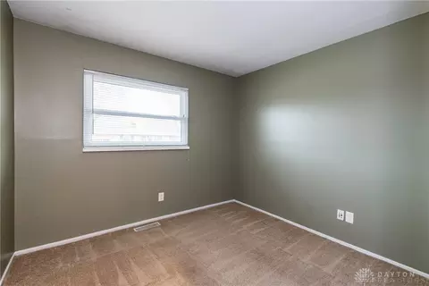 Bedroom - 1005 Chateau Dr, Kettering, OH 45429 photo 6 of 7