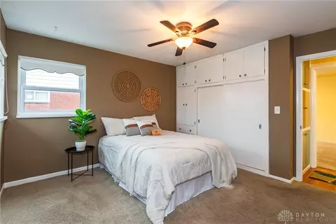 Bedroom - 1005 Chateau Dr, Kettering, OH 45429 photo 2 of 7