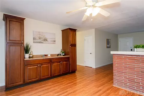 Entry Way - 1005 Chateau Dr, Kettering, OH 45429 photo 2 of 2