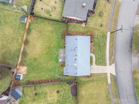 View/Area - 1005 Chateau Dr, Kettering, OH 45429 photo 8 of 8