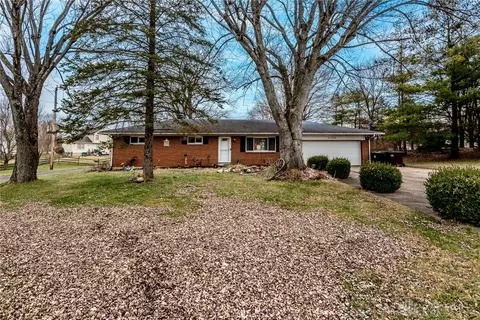 6104 State Route 123, Franklin, OH 45005
