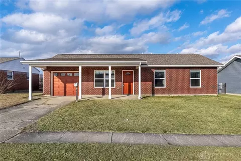 254 Crosswell Ave, Brookville, OH 45309