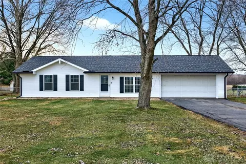 2925 S Tecumseh Rd, Springfield, OH 45502
