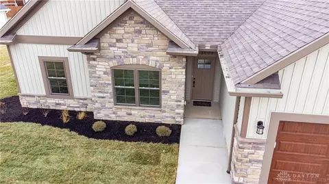 3005 Seminole Way, Piqua, OH 45356