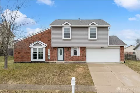 6681 Deer Knolls Dr, Dayton, OH 45424