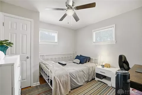 Bedroom - 8797 Long Ln, Cincinnati, OH 45231 photo 4 of 6