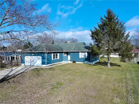 3400 Sunnyside Dr, Dayton, OH 45432