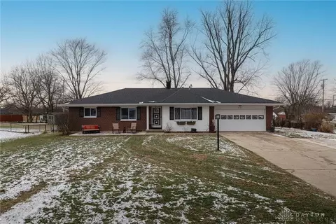 2121 La Grange Rd, Dayton, OH 45431