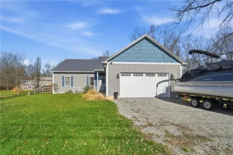 1348 Wagner Dr, Fayetteville, OH 45118