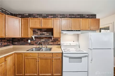 2614 Impala Dr, Cincinnati, OH 45231 photo 10