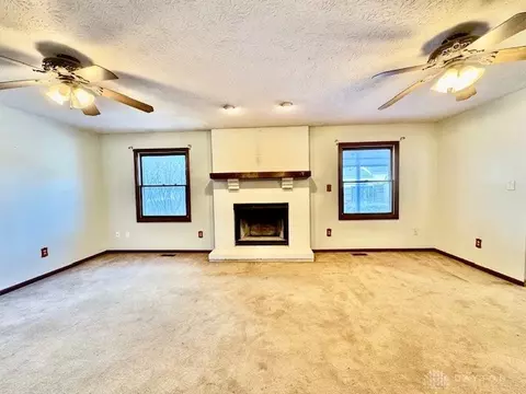 Living - 105 Cherry St, Springboro, OH 45066 photo 25 of 29
