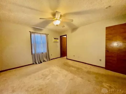 Bedroom - 105 Cherry St, Springboro, OH 45066 photo 5 of 18