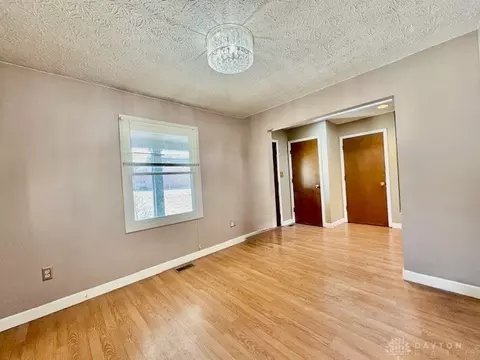 Living - 105 Cherry St, Springboro, OH 45066 photo 6 of 29