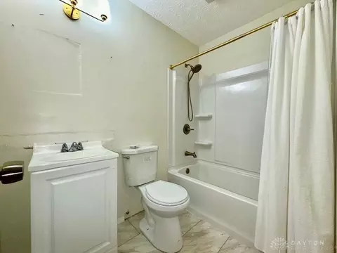 Bath - 105 Cherry St, Springboro, OH 45066 photo 3 of 7