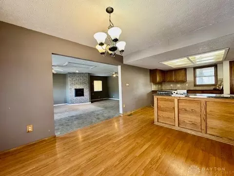 Living - 105 Cherry St, Springboro, OH 45066 photo 11 of 29