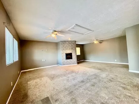 Living - 105 Cherry St, Springboro, OH 45066 photo 12 of 29