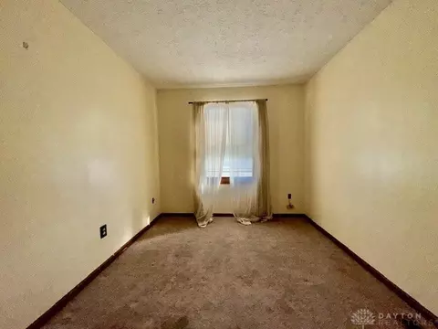 Bedroom - 105 Cherry St, Springboro, OH 45066 photo 14 of 18