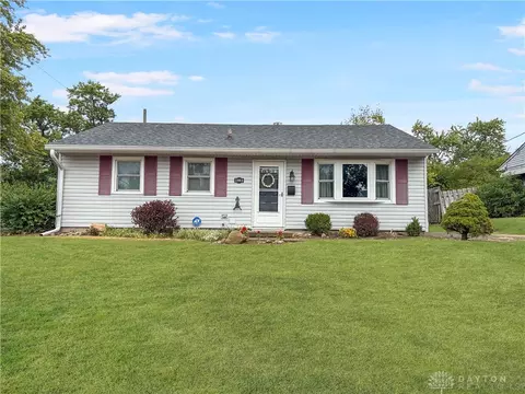 2803 Inland Dr, Middletown, OH 45042