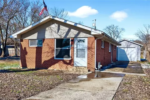 2825 Coronette Ave, Dayton, OH 45414
