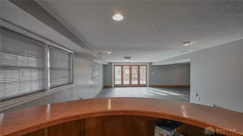 Living - 255 S Bird Rd, Springfield, OH 45505 photo 6 of 7