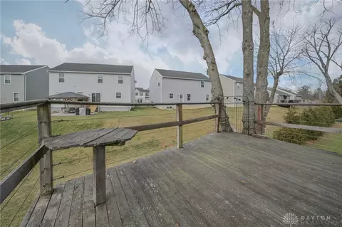 Exterior - 255 S Bird Rd, Springfield, OH 45505 photo 8 of 11