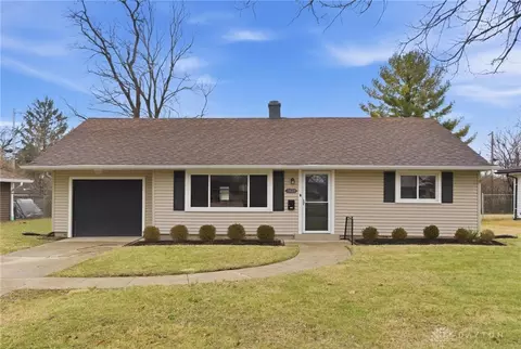 3839 Saranac Dr, Dayton, OH 45429