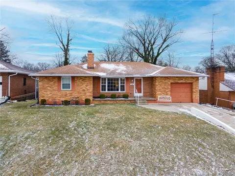 3220 Zephyr Dr, Dayton, OH 45414